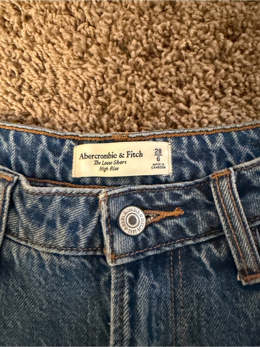 Abercrombie & Fitch Medium Blue High-Rise Denim Shorts - Picture 2 of 4